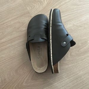 Sanita clogs size 39